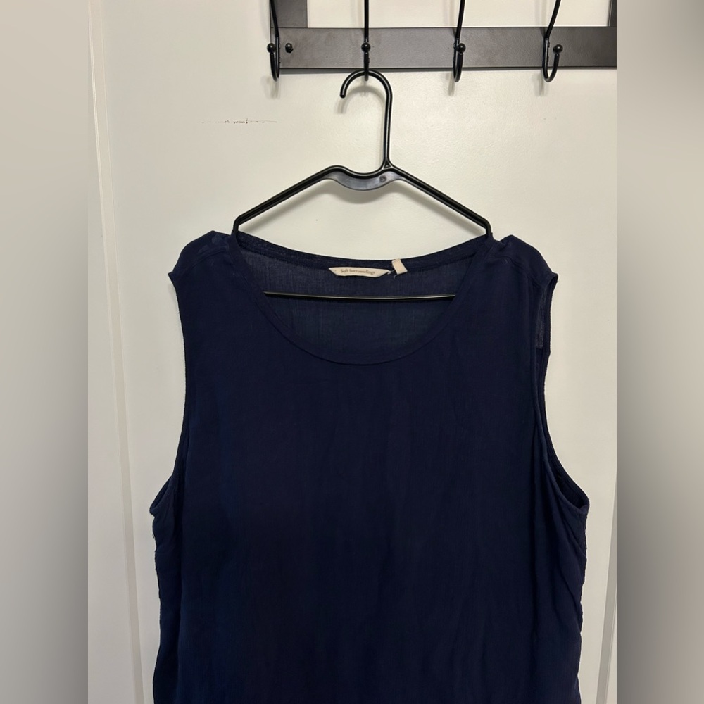 🍁Soft Surroundings Navy Sleeveless Blouse - Picture 2 of 7